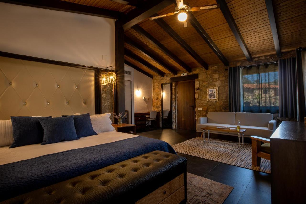 Aqua Et Oleum Hotel Villamiel ภายนอก รูปภาพ